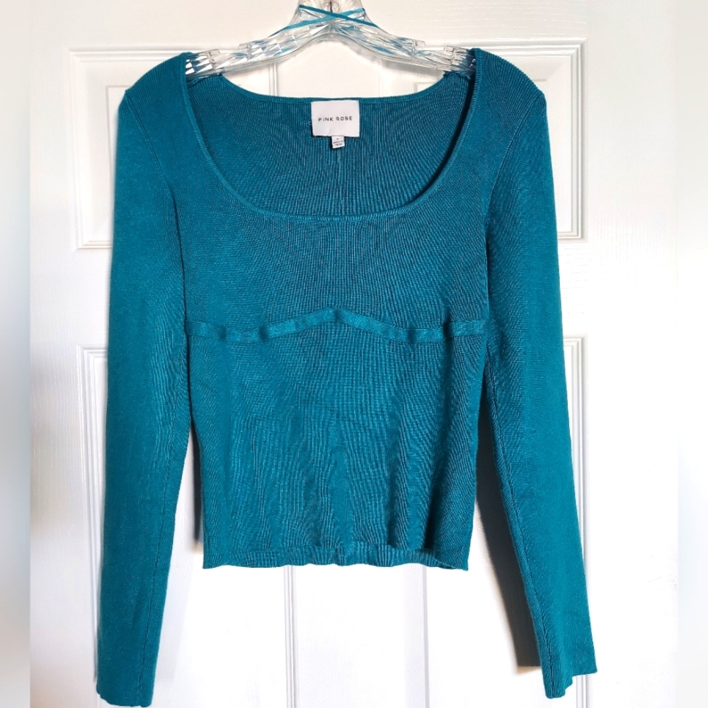 Pink Rose Knit Turquoise Top